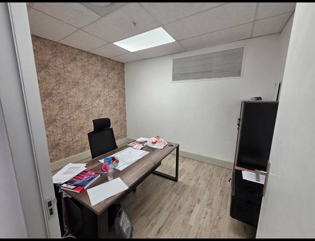 BUSINESS PROPERTY TO RENT IN MENLYN